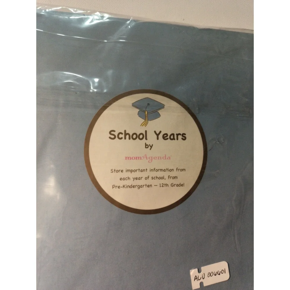 NEW! momAgenda School Years pocket binder portfolio • PreK-12th grade